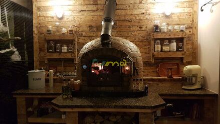 PIZZA PEC TUMA RUSTIC 110 - interiér